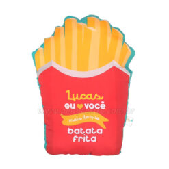 Almofada "Eu <3 você mais do que batata frita" personalizada