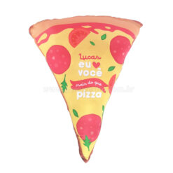 Almofada "Eu <3 você mais do que pizza" personalizada